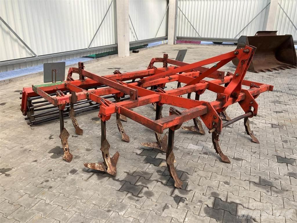 Becker Grubber 3m Kultivátory