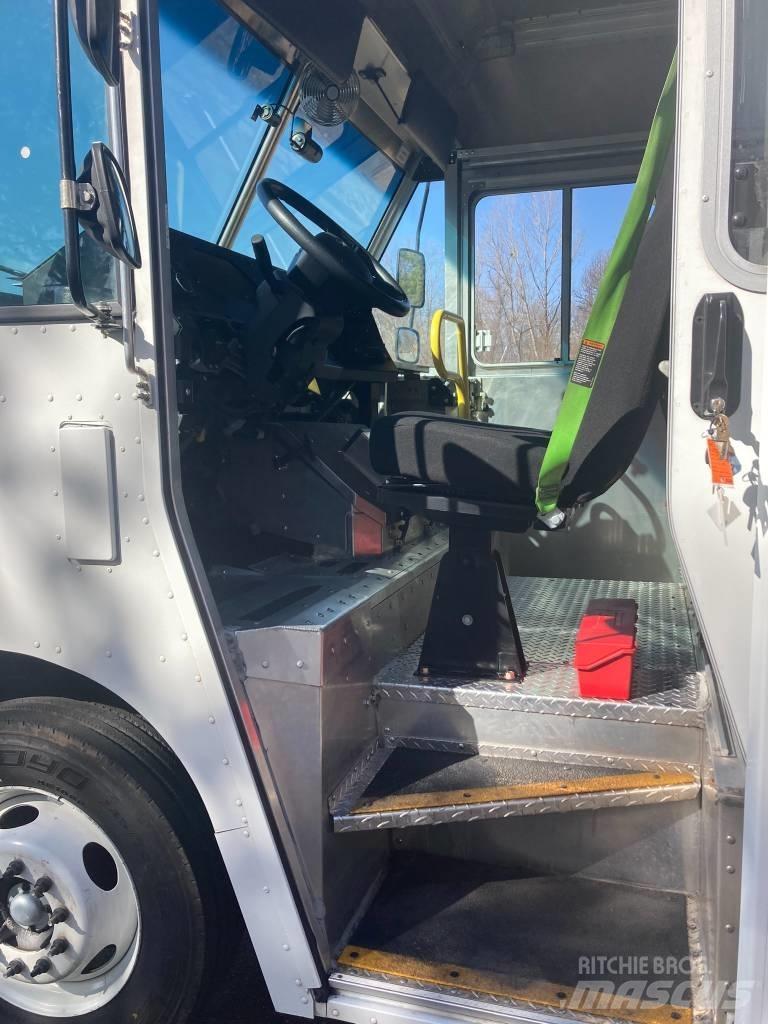 Ford F59 Skříňová nástavba