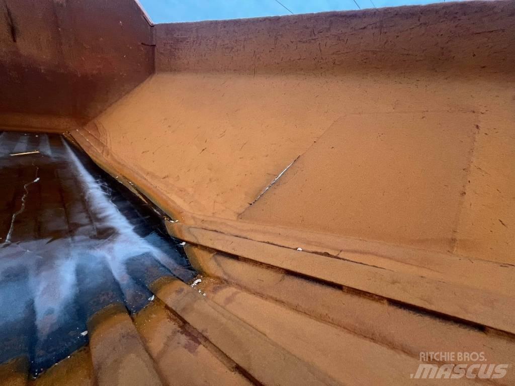 Doosan MT 41 Kloubové dempry
