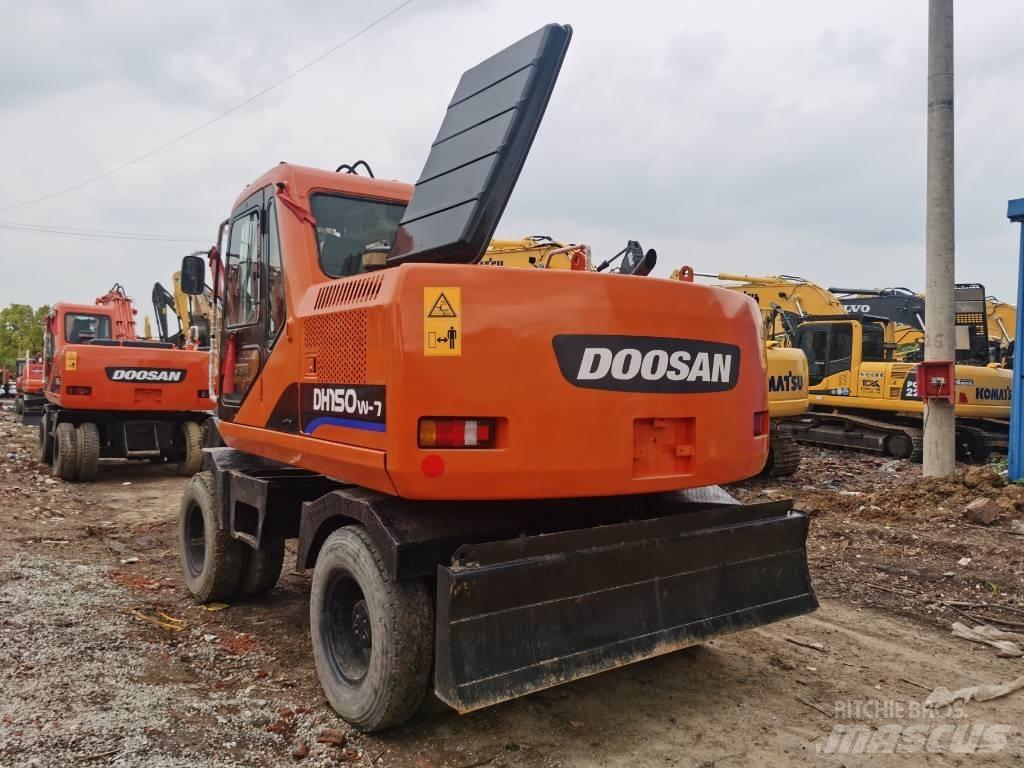 Doosan DH 150 W-7 Kolová rýpadla