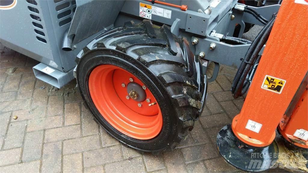 SkyJack 6832RT Nůžková zvedací plošina