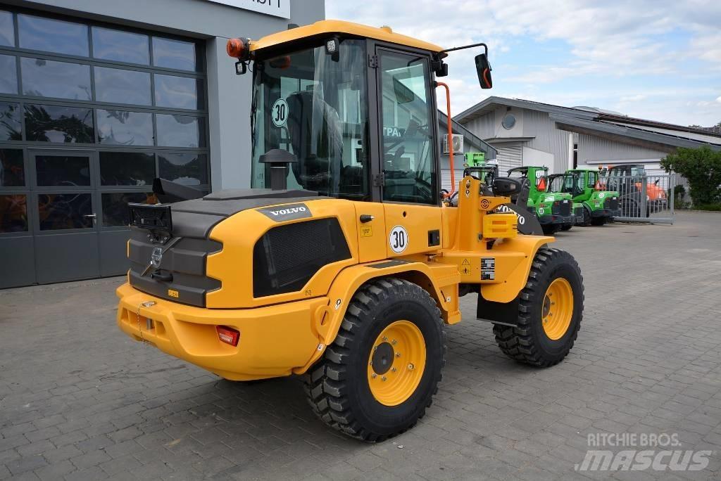 Volvo L30HS Kolové nakladače
