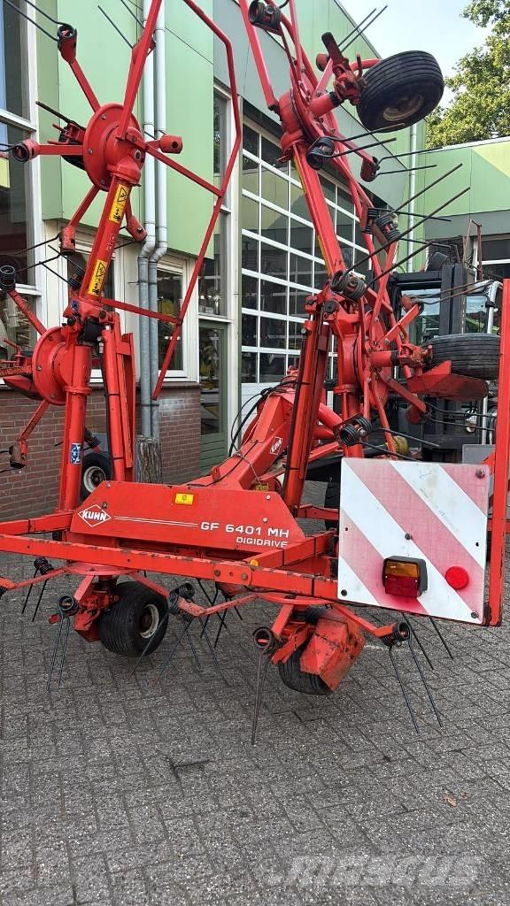 Kuhn GF 6401 M H Obraceče a shrabovače sena