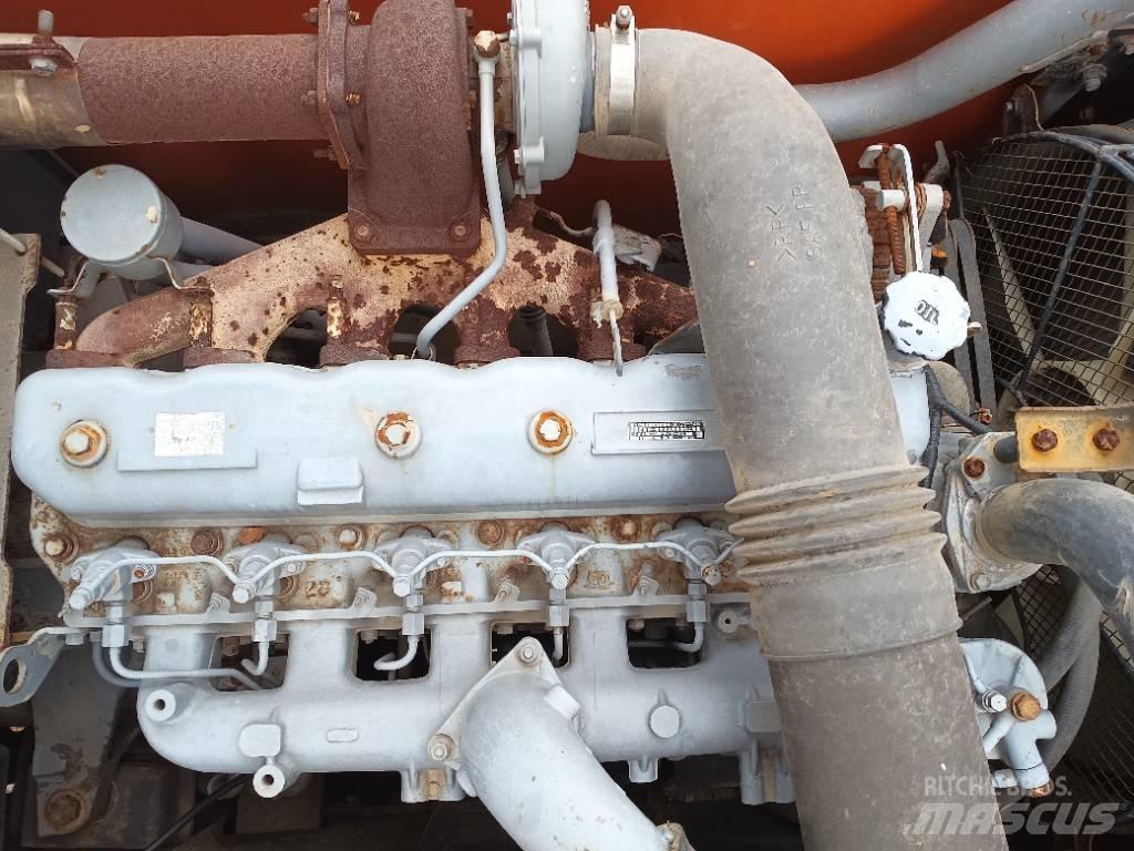Hitachi ZX 200 Pásová rýpadla