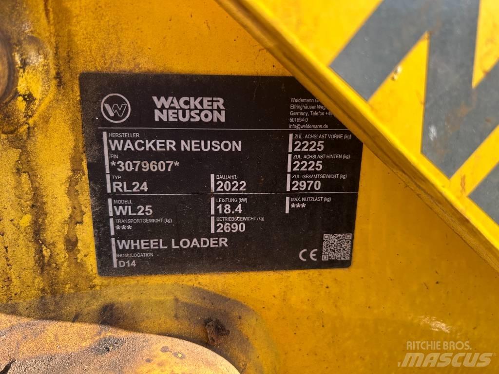 Wacker Neuson WL 25 Kolové nakladače