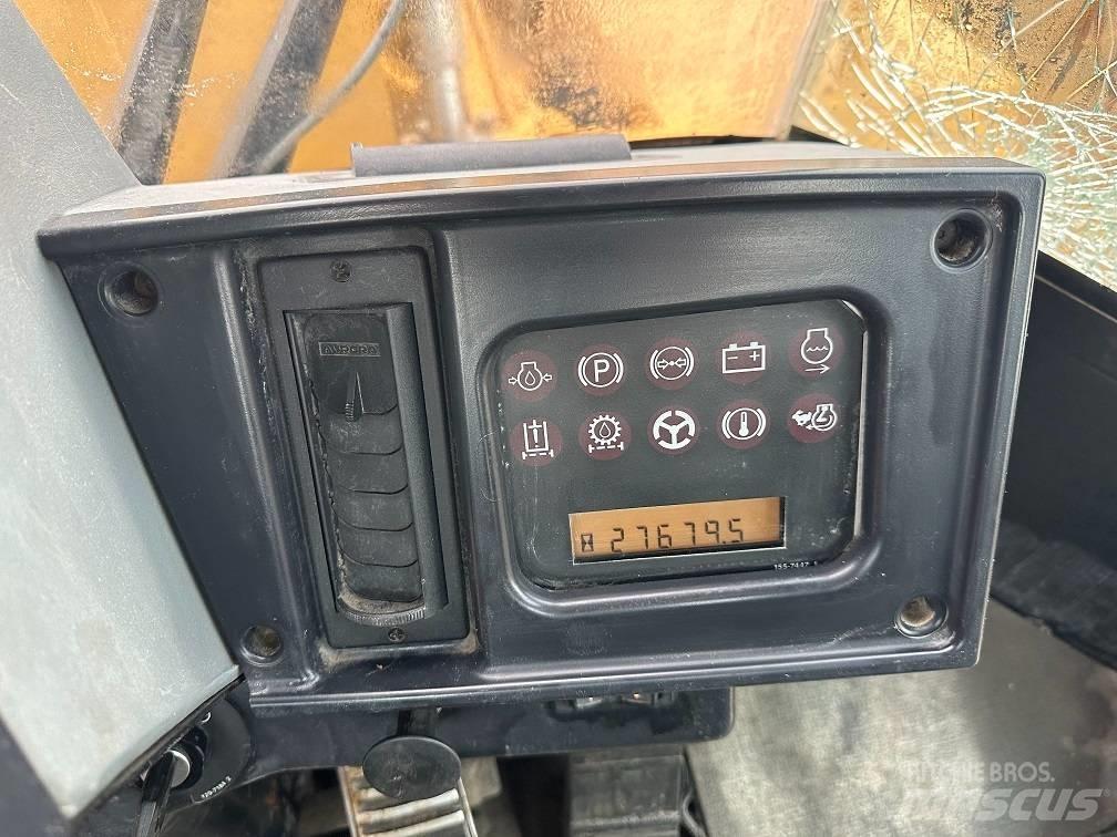 CAT 988 G Kolové nakladače