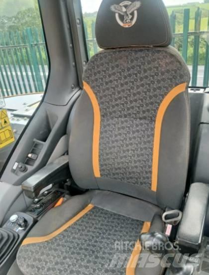 CASE CX 85 D Midi rýpadla 7t - 12t