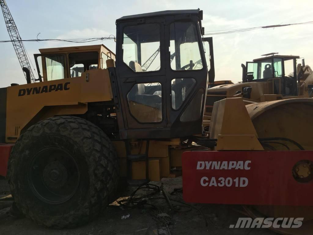 Dynapac CA 301 D Tahačové válce