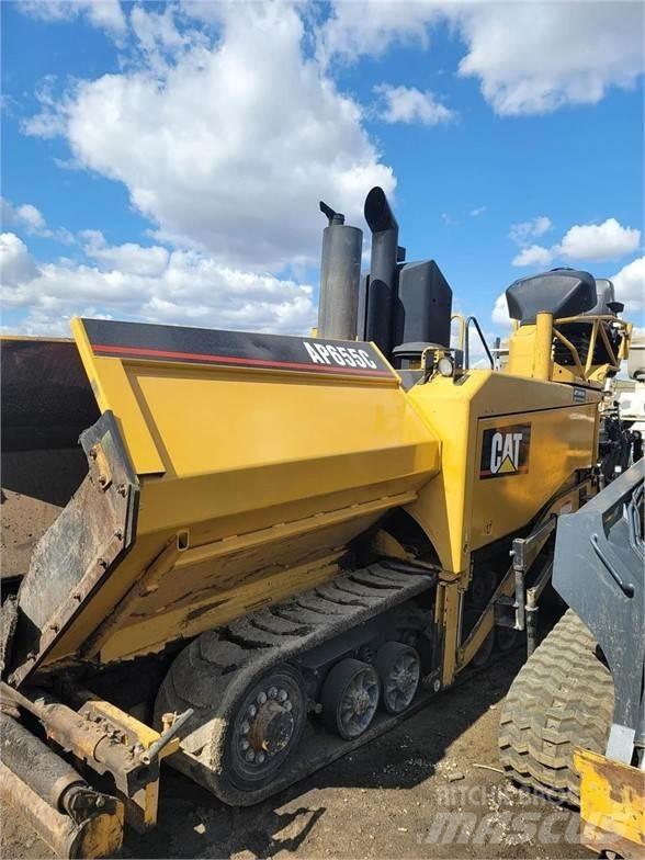 CAT AP-655C Finišery