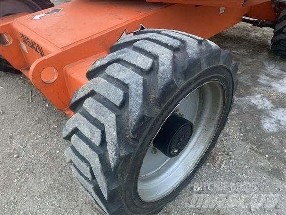 JLG 600AJ Kloubové plošiny