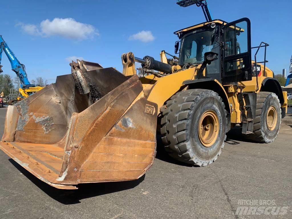 CAT 972 Mxe Kolové nakladače