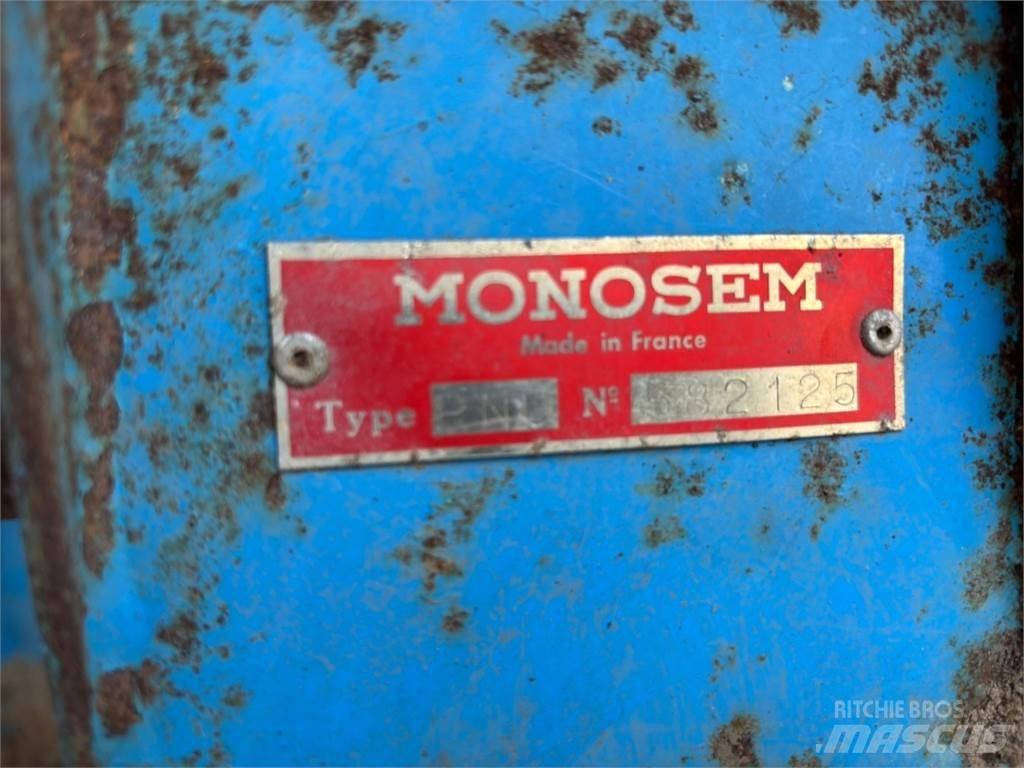Monosem PNU Mechanické secí stroje