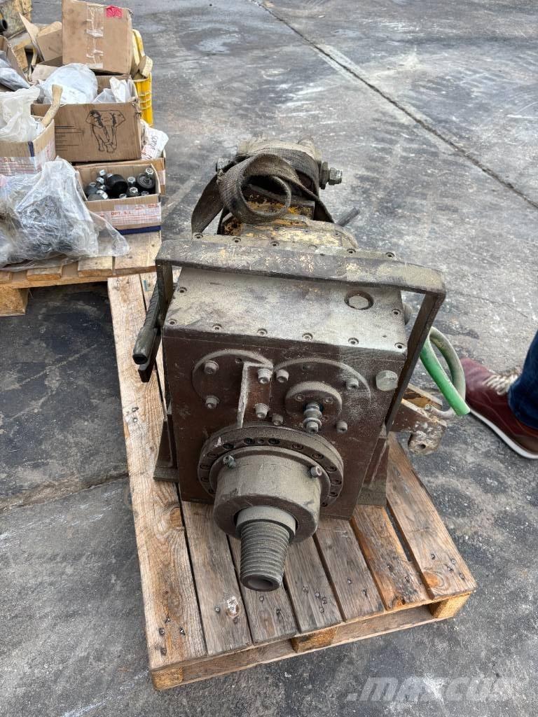 Casagrande C3 Povrchové vrtací stroje