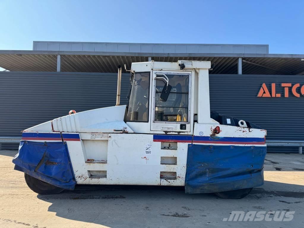 CAT RS-300B Pneumatikové válce