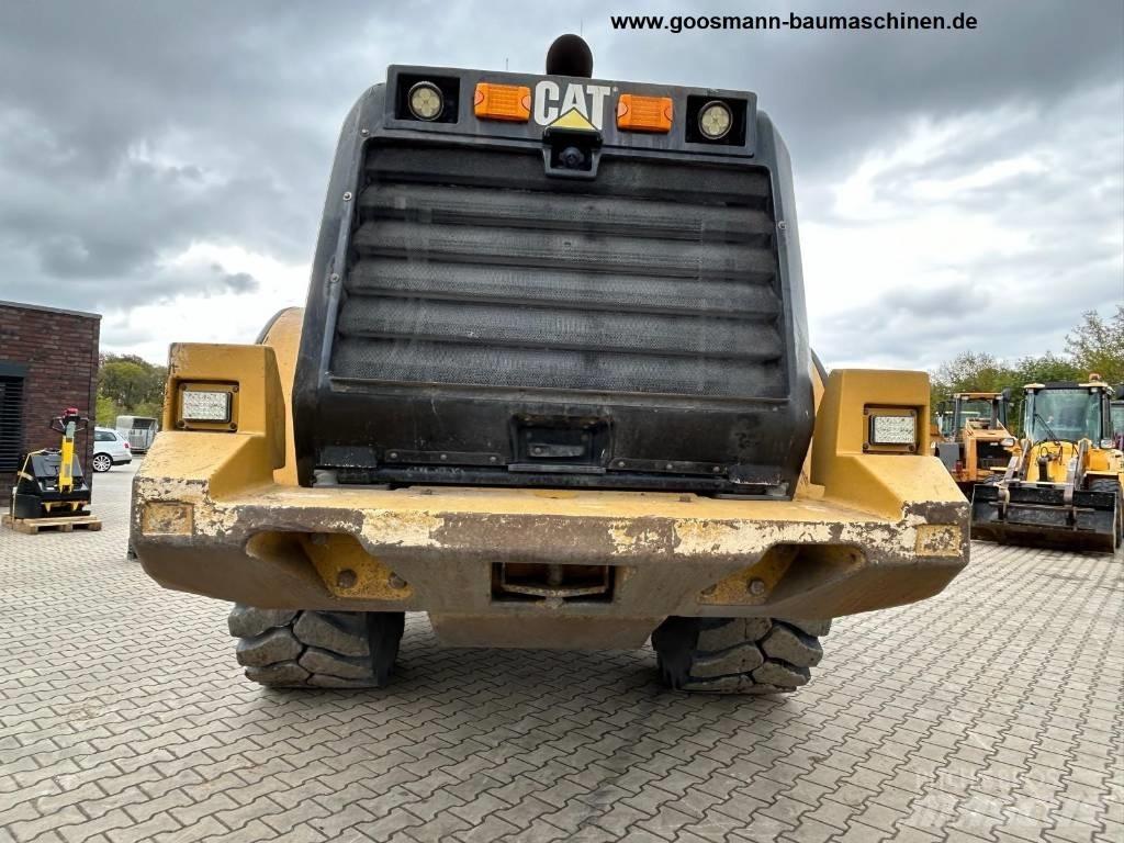 CAT 972 M Kolové nakladače