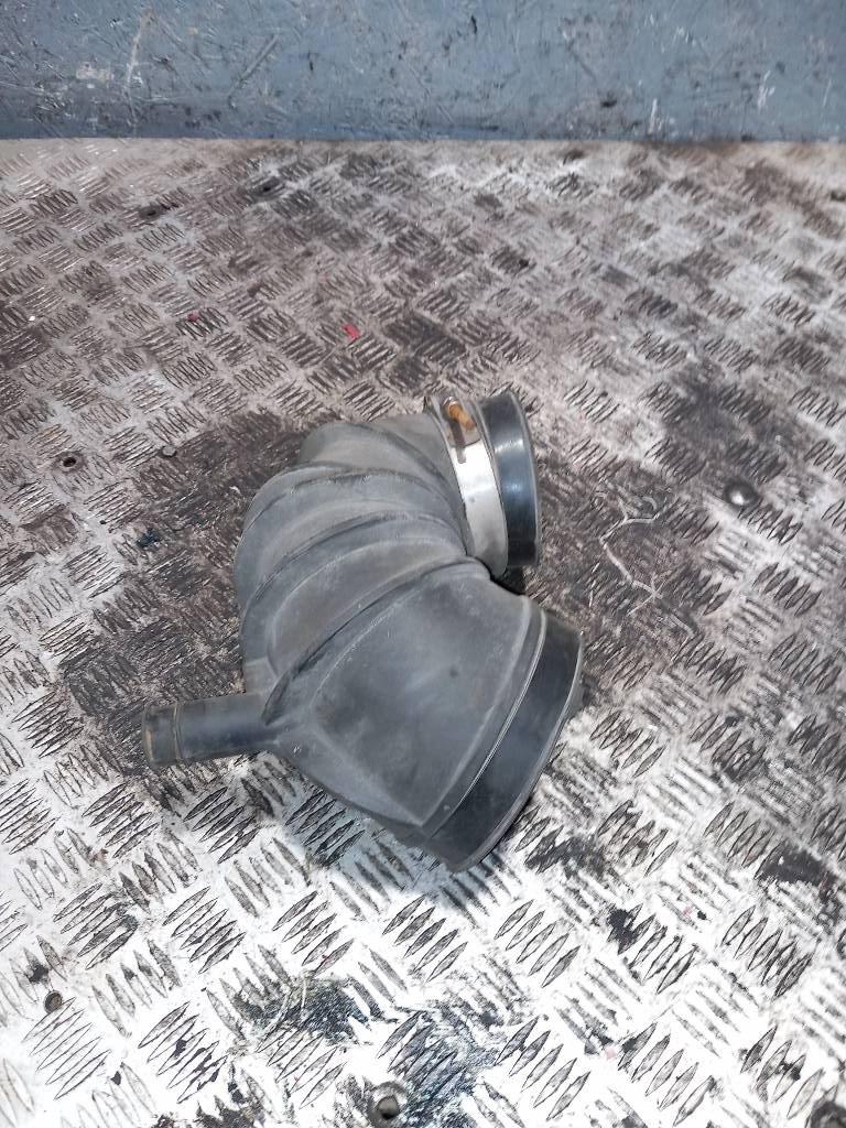 Volvo FH 12    21288834 Kabiny a interiér