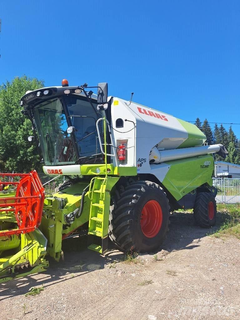 CLAAS 430 Tucano Sklízecí mlátičky