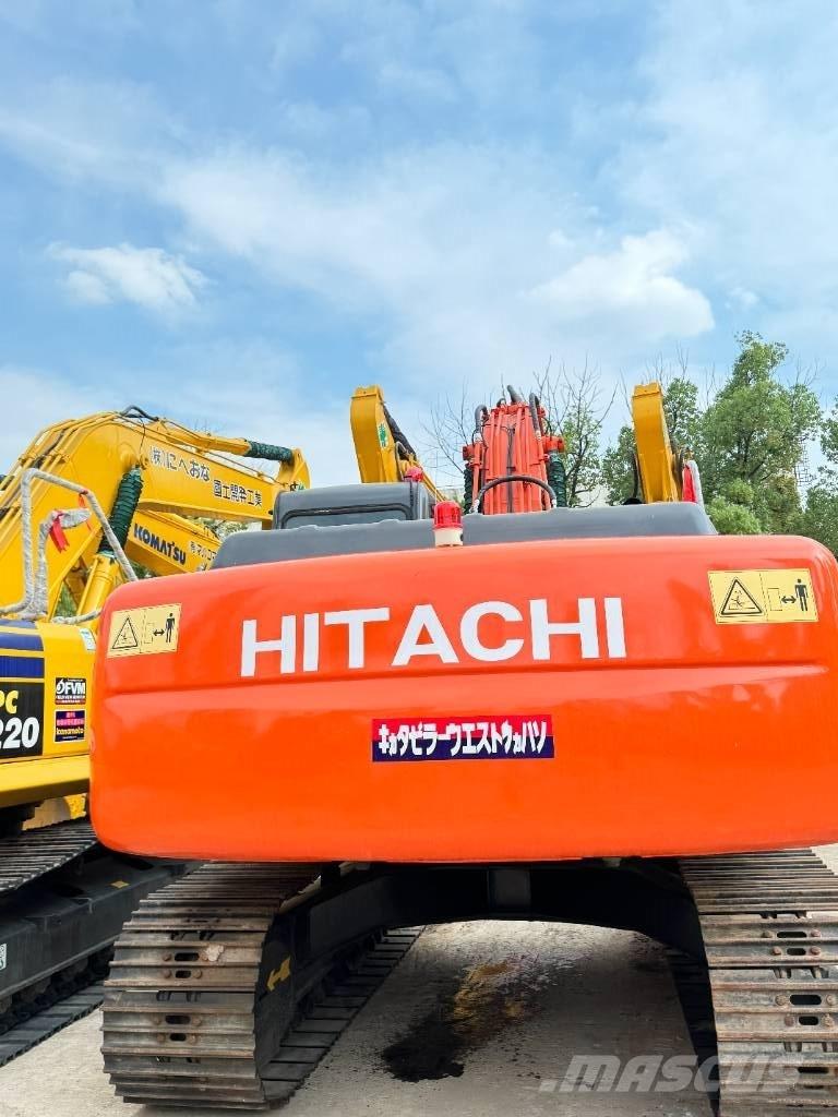 Hitachi ZX 200 Pásová rýpadla