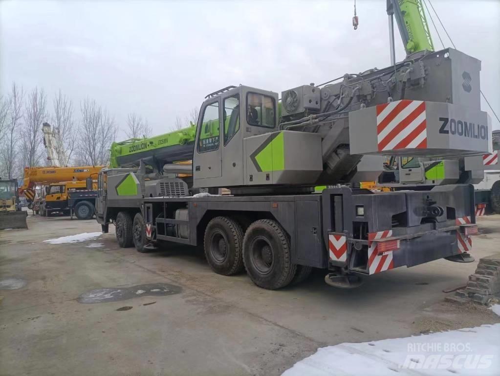 Zoomlion ZTC 500 V Univerzální terénní jeřáby