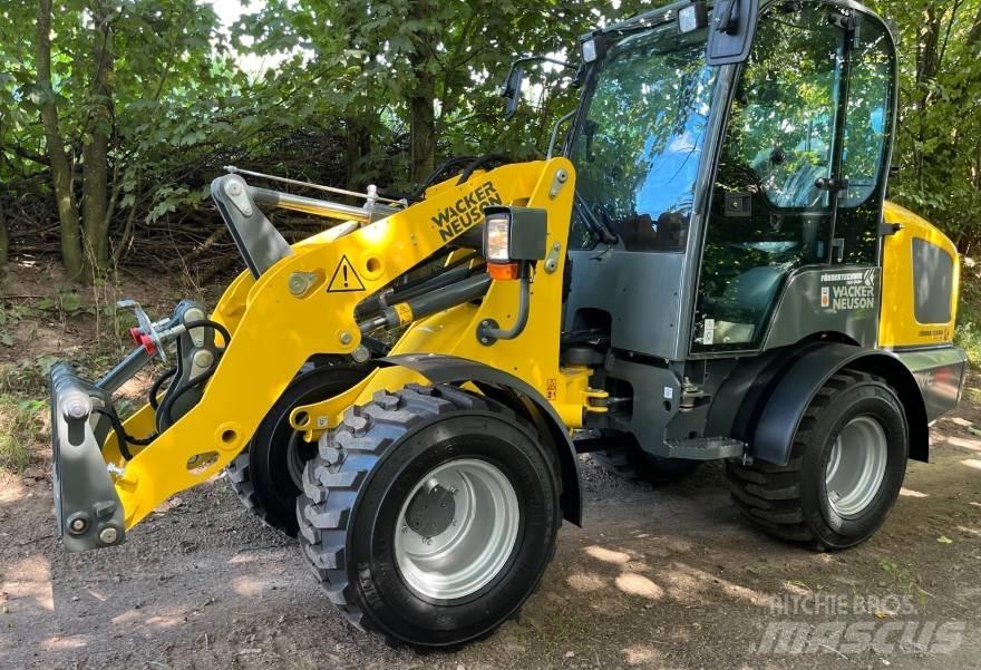Wacker Neuson WL32 Kolové nakladače