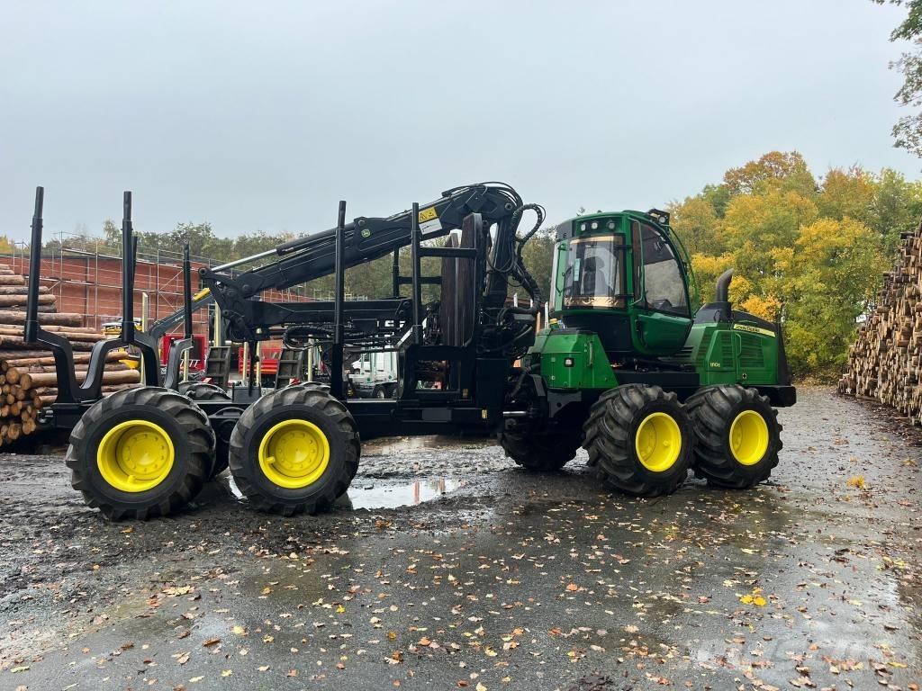 John Deere 1110 E Vyvážecí traktory