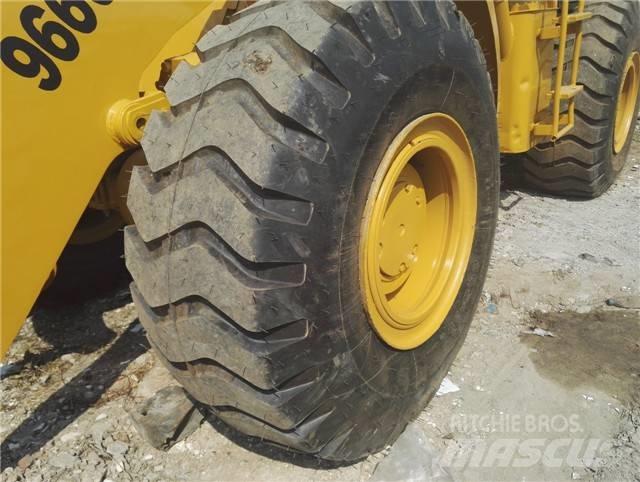 CAT 966 G Kolové nakladače