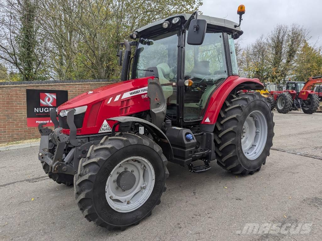 Massey Ferguson 5612 Traktory