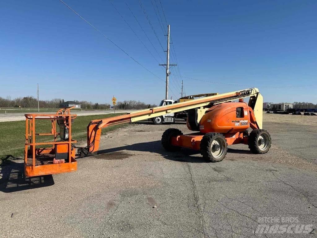 JLG 600A Kloubové plošiny