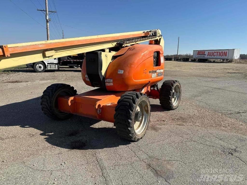 JLG 600A Kloubové plošiny