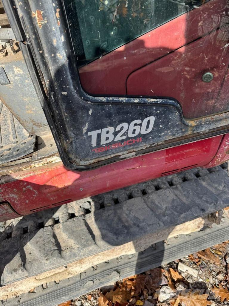 Takeuchi TB260 Mini rýpadla < 7t