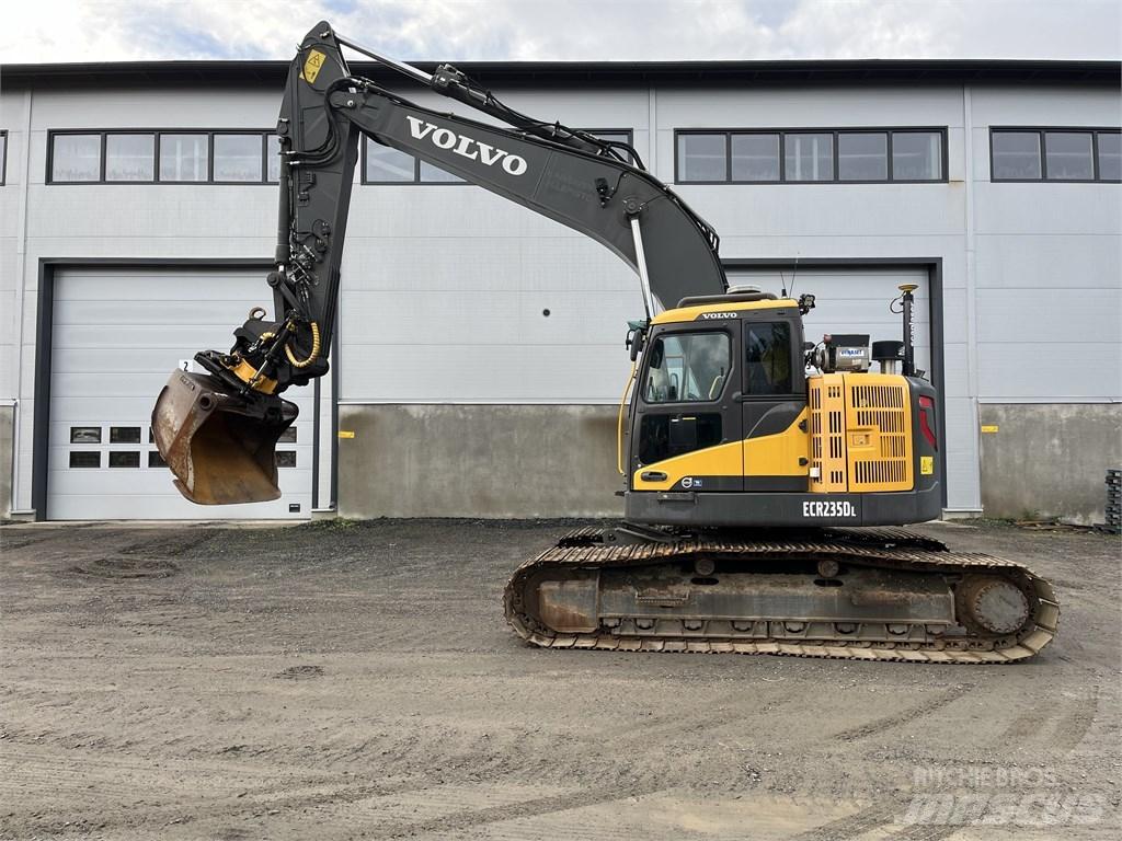 Volvo ECR 235 DL Pásová rýpadla
