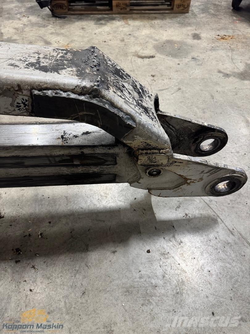 Komatsu 105F Lesní jeřáby