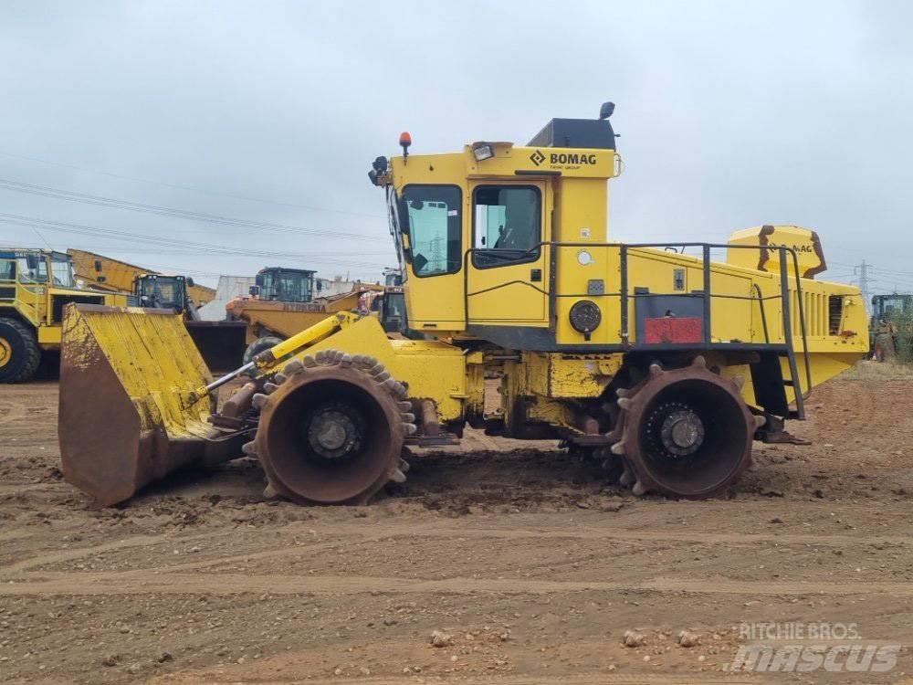 Bomag BC722RB2 Vibrační pěchy