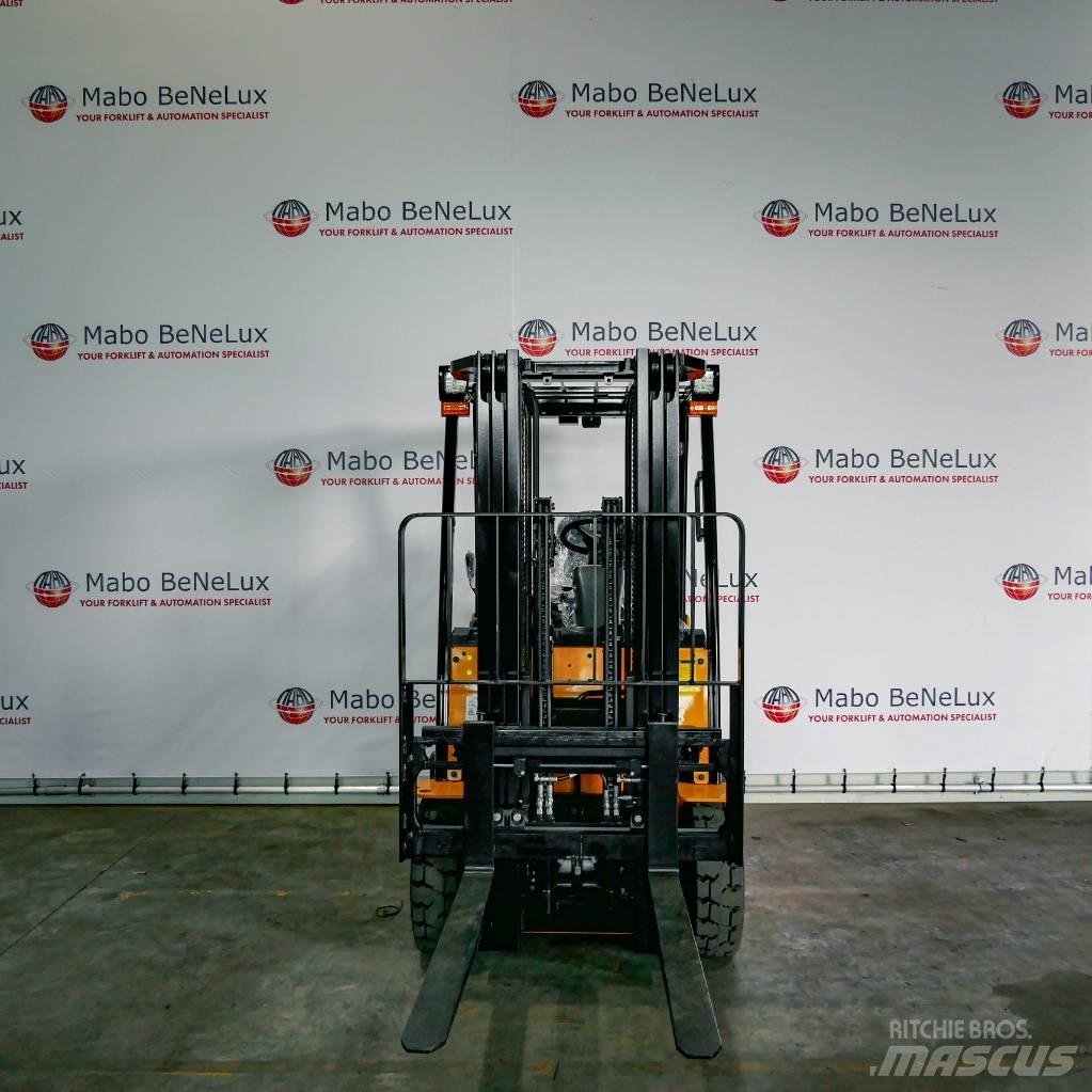 Hyundai 25B-9U Dieselové vozíky