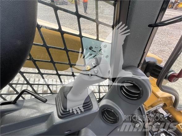 CAT 289D3 Smykem řízené nakladače