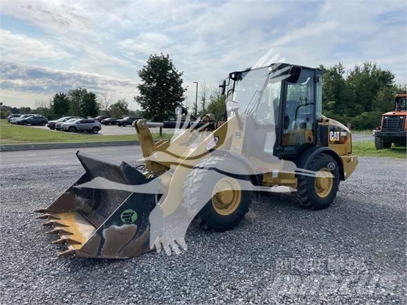 CAT 906M Kolové nakladače