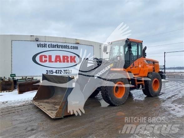 Doosan DL250-5 Kolové nakladače