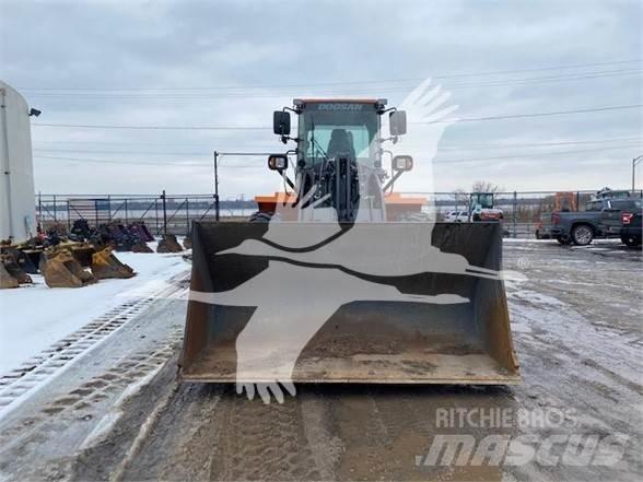 Doosan DL250-5 Kolové nakladače