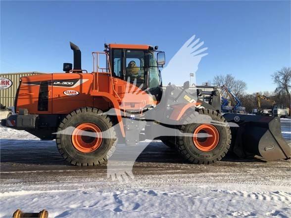 Doosan DL300 Kolové nakladače