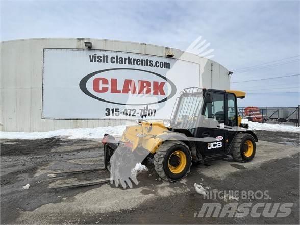 JCB 525-60 Teleskopické manipulátory