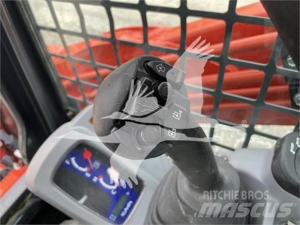Kubota SVL75 Smykem řízené nakladače