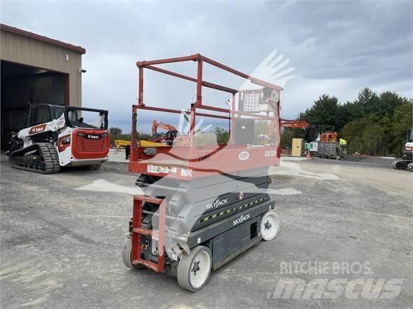 SkyJack SJ3226 Nůžková zvedací plošina