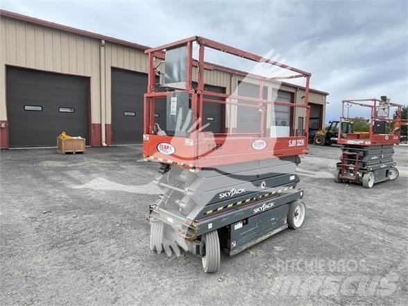SkyJack SJ3226 Nůžková zvedací plošina