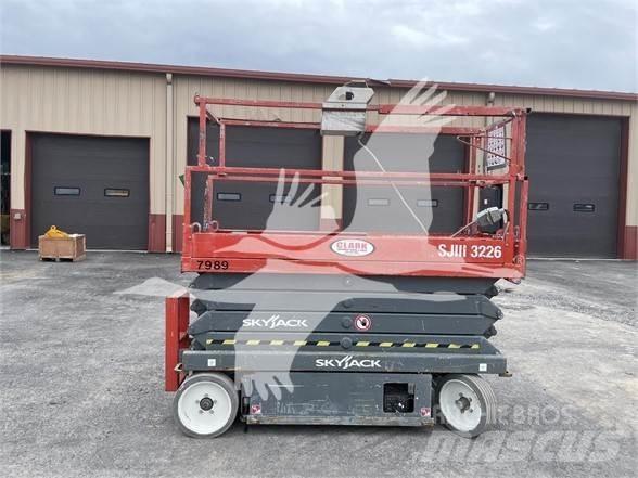 SkyJack SJ3226 Nůžková zvedací plošina