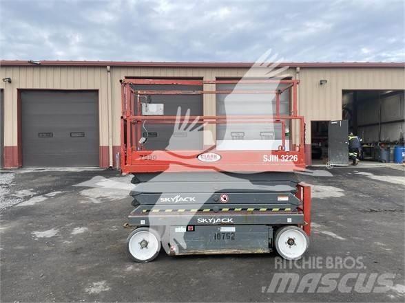 SkyJack SJ3226 Nůžková zvedací plošina