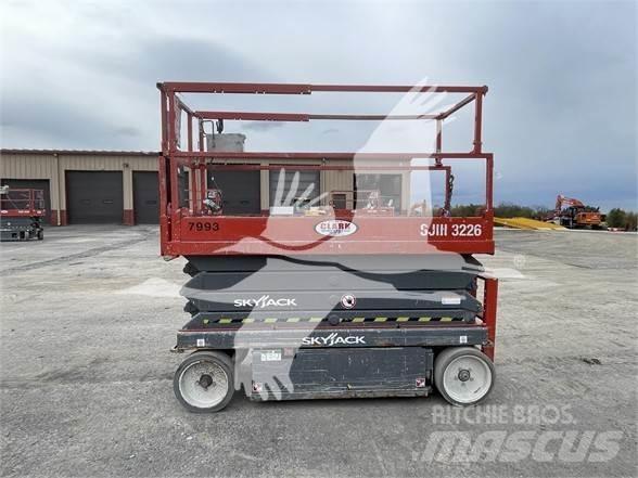 SkyJack SJ3226 Nůžková zvedací plošina
