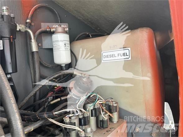 SkyJack SJ66T Teleskopické plošiny