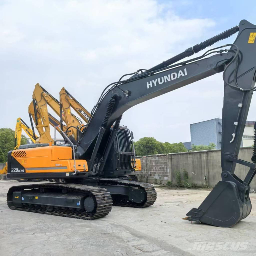 Hyundai r220lc-9s Midi rýpadla 7t - 12t