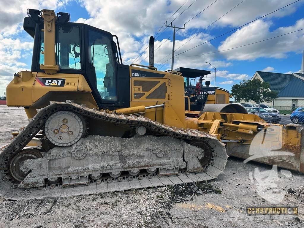 CAT D 6 N Pásové dozery