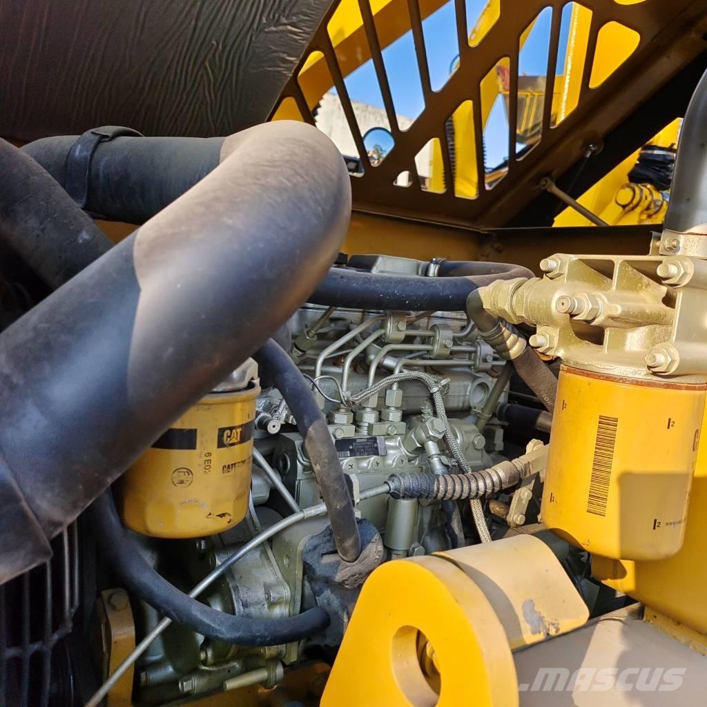 CAT 307 D Midi rýpadla 7t - 12t